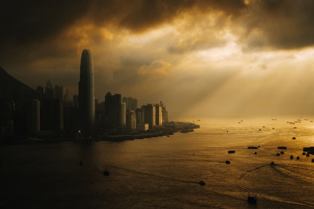 我国自主研发!中沙古雷乙烯项目“心脏”成功就位